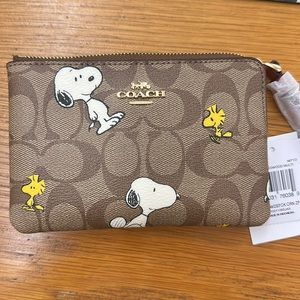 BNWT Authentic Coach Wristlet